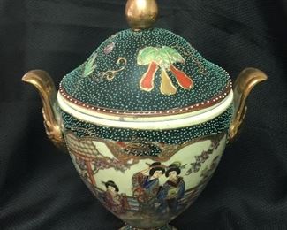 Vintage Satsuma Royal  $30.00