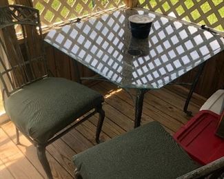 Outdoor dining set, glass top