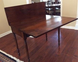 Antique 1 sided drop leaf w/ pegs to hold platter