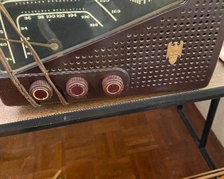 vintage tube radio
