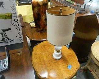 end table/lamp