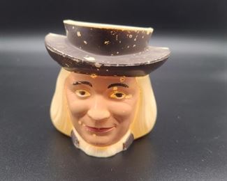 Vintage Quaker measuring cup