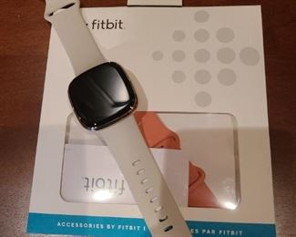 Fitbit w/extra band