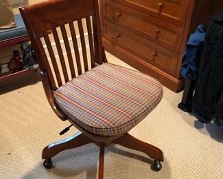 88. Stanley Furniture Desk Chair on Casters 