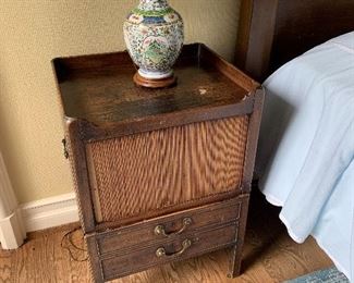 Bed side table; pair of Asian lamps