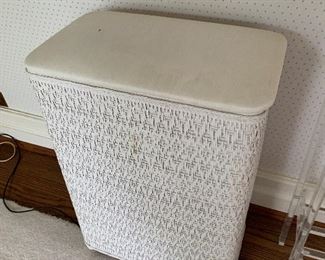 Woven hamper