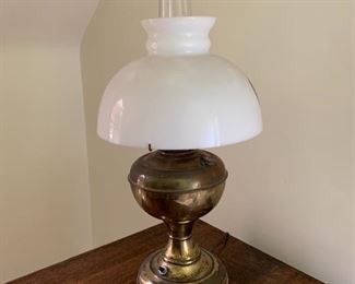 Electrified lamp