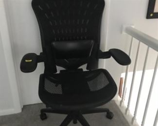 Newer desk chair