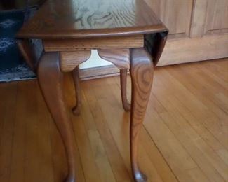 Drop leaf end table 28 x 15" before open