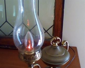Brass electric Aladdin shaped lamp