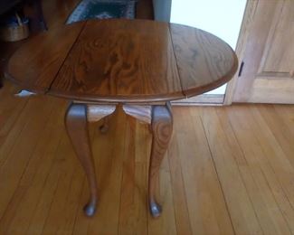 Drop leaf end tab open