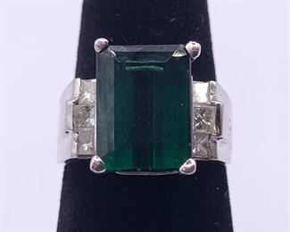 Emerald diamond white gold ring 