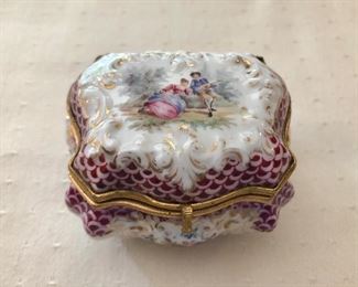 $160 Meissen porcelain hinged lidded box old mark 3 3/4"W by 2 3/4 by 2 1/8" H