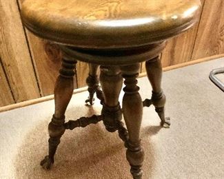 $75 - Vintage stool.  19" H, 14.5" diam.