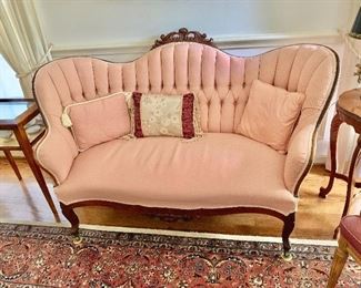 $450 - Vintage settee. 37" H, 59" W, approx 29.5" D, seat height 15.5".