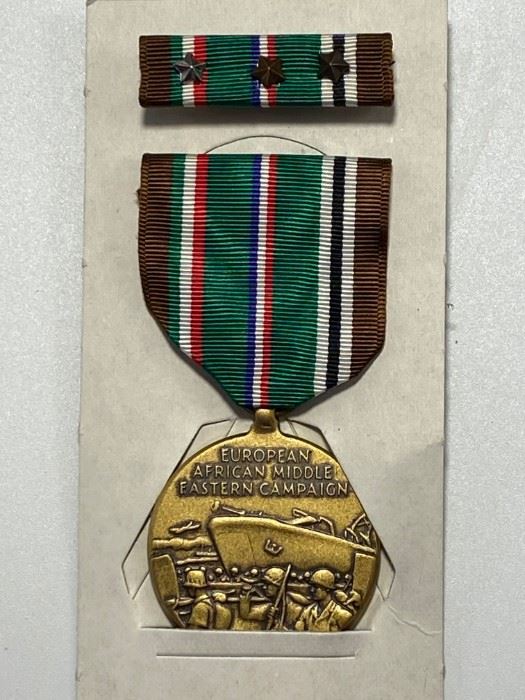 WWII medal w/3 stars in bar