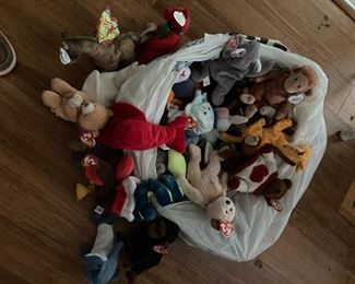 Assortment of Beanie Babies