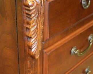 dresser detail