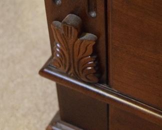 dresser detail