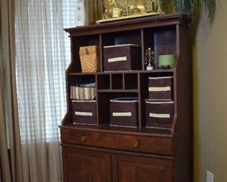 furniture, LOTS of furniture!