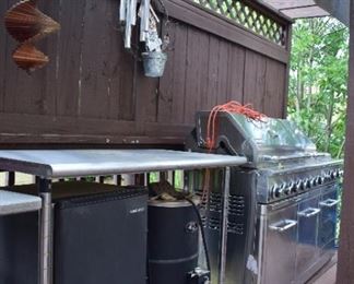 outdoor kitchen appliances