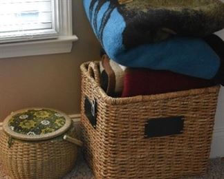 baskets, blankets