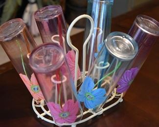 acrylic tumblers with spoons and carrying rack