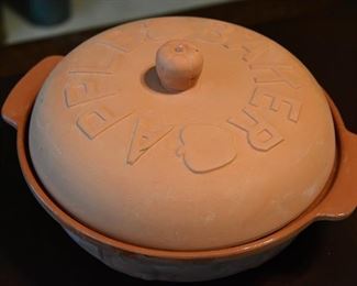 terracotta apple baker