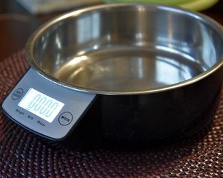 electronic food scale (for liquids)