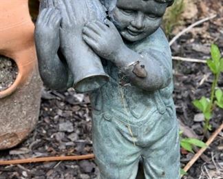 outdoor statue, metal