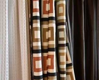 shower curtains with rings