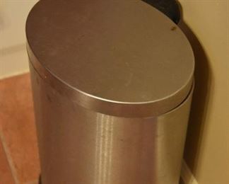 waste basket, trash bin