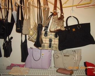 Purple and beige totes sold.