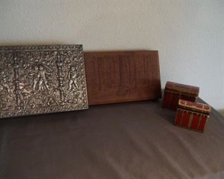 Collectible box made with wood from the  Red Wood Forrest and Pressed tin tamped  box from Germany