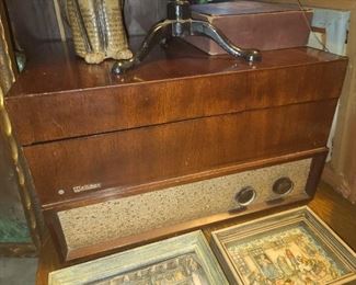 Antique Radio