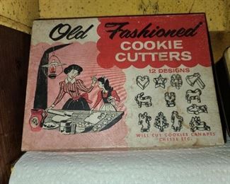 Vintage Cookie Cutters In Box