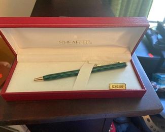Sheaffer pen in box 