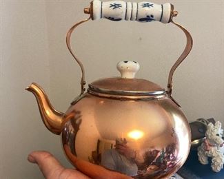 Copper pot 