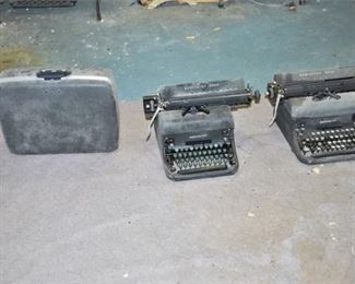 78. Three 3 Vintage Typewriters