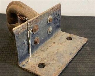 Located in: Chattanooga, TN
Pintle Hitch
**Sold As Is Where Is**