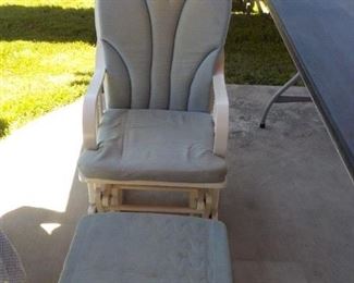 Nice Slider Chair w/ Matching Sliding Ottoman