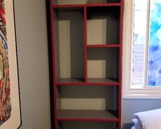 Pair of matching bookcases 
7'x27"widex9.5"deep
