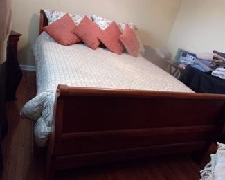 Cherry Queen Sleigh Bed