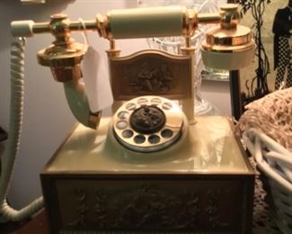 Deco/tel French Victorian Rotary Dial Phone