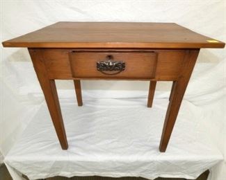 30IN. PRIM. PEGGED TABLE W/DRAWER