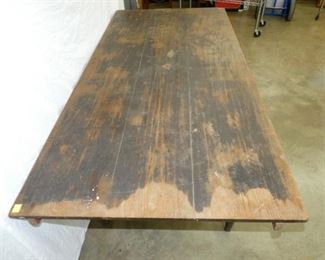 VIEW 2 NC TABLE W/3 BOARD PINE TOP