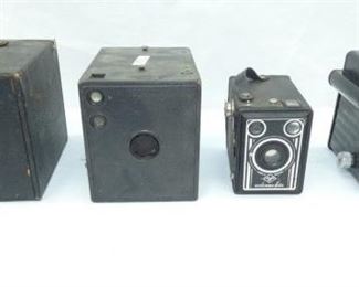 GROUP OF 4 VINTAGE BOX CAMERAS 
