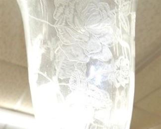 CLOSE UP CAMBRIDGE GLASS W/ETCHED ROSES 