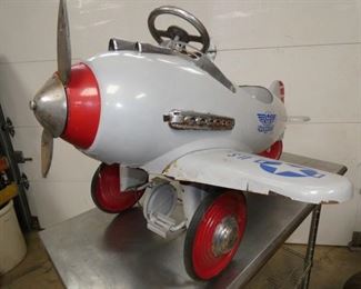 VIEW 2 FRONT END W/PROPELLER 