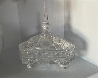 Crystal lidded bowl